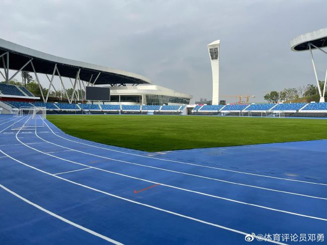 从海报上的信息来看，影片将会在今年的11月1日登陆少数院线，11月27日登陆奈飞的点播系统